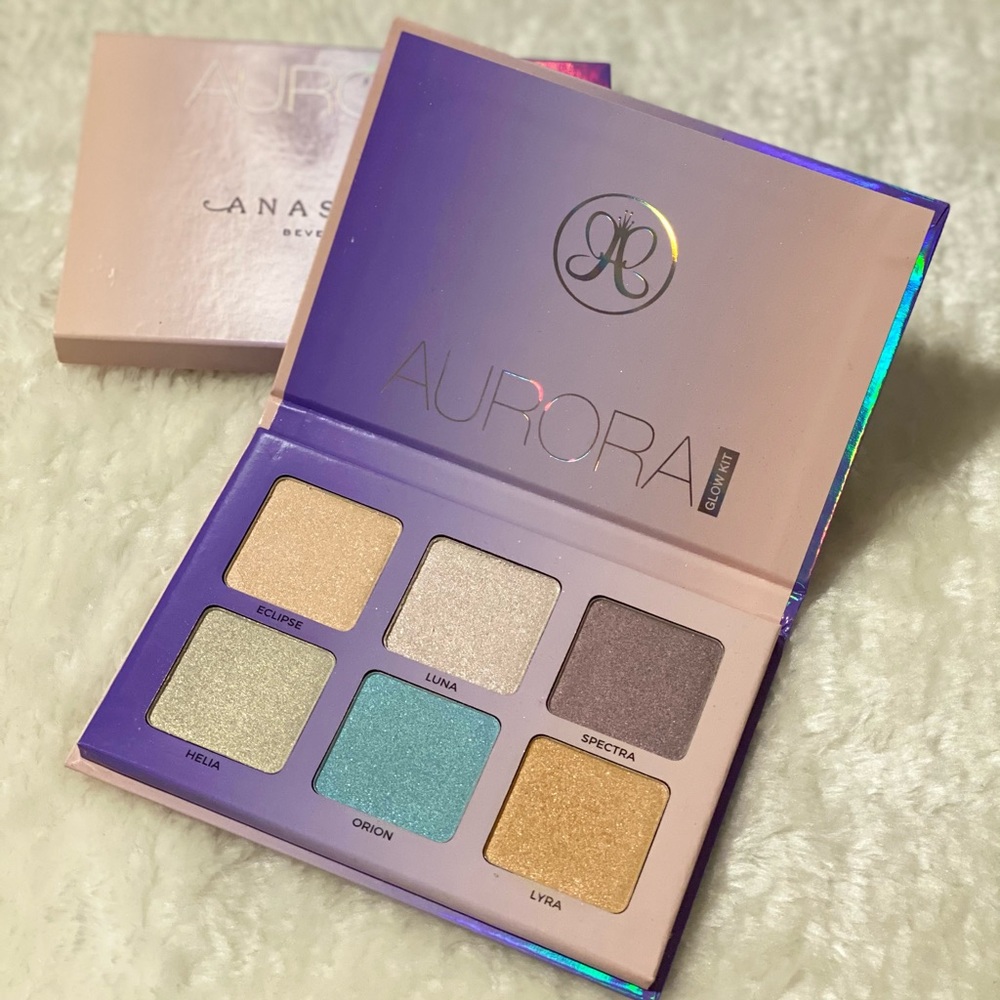 ✨NEW✨ Anastasia Aurora Glow Kit
